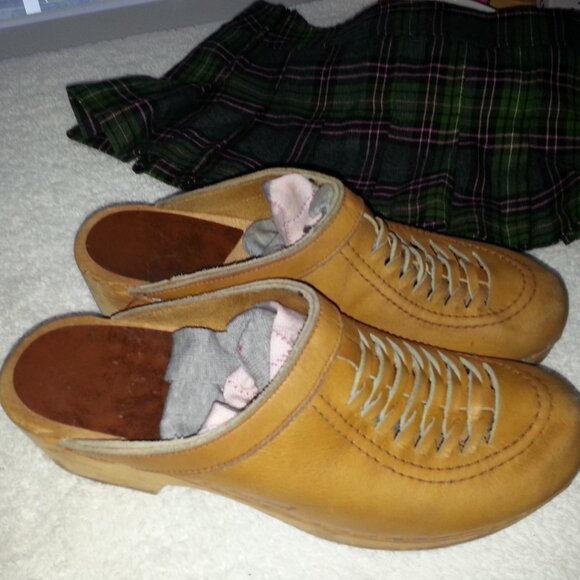 Vintage 1980s Olof Daughters Swedish Clogs Leather and Wood - Picture 3 of 14